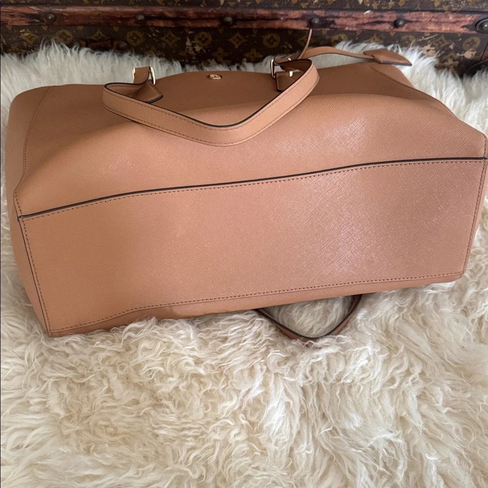 Tory Burch Tan Leather Tote
